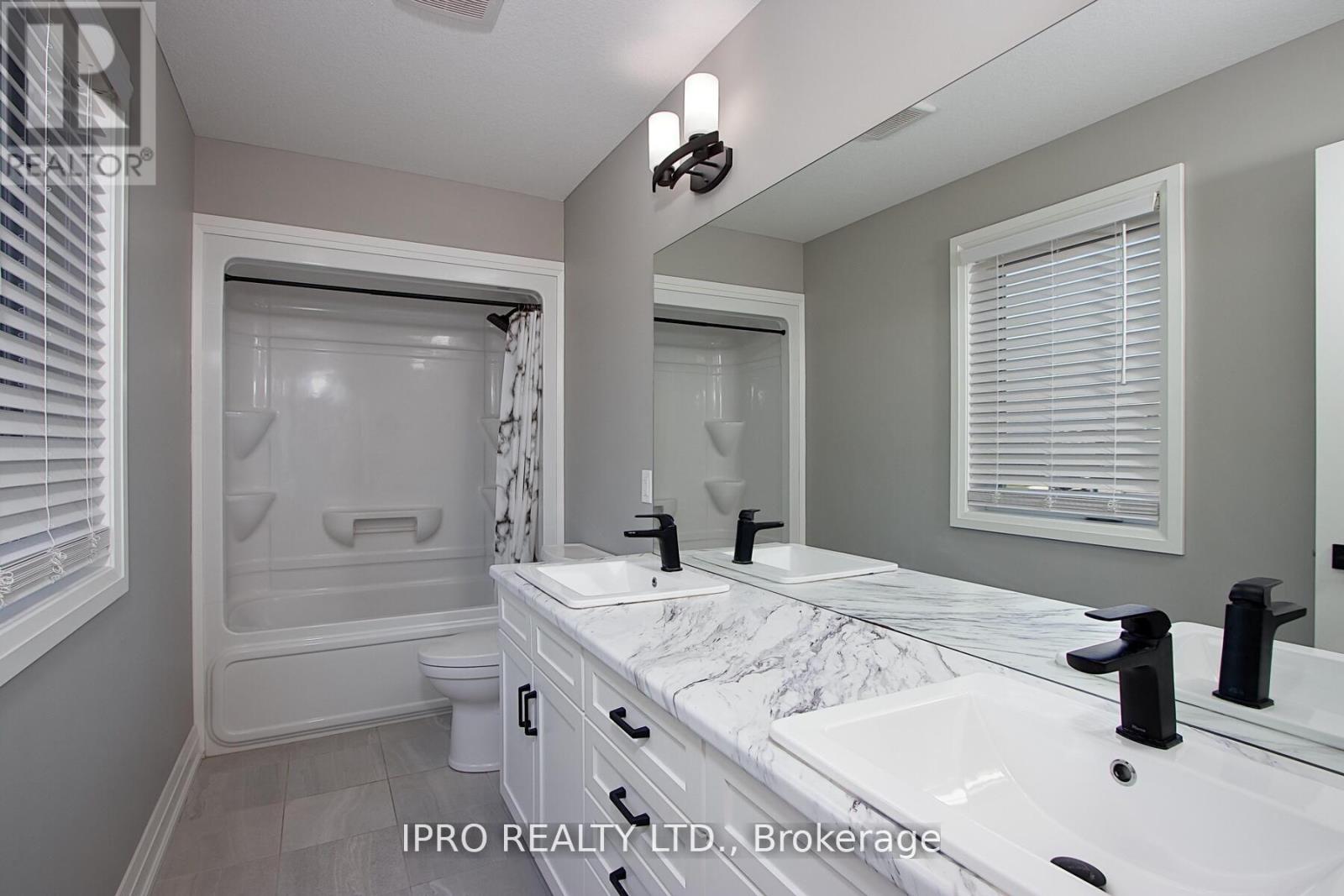 26 Nicholson Street, Lucan Biddulph, Ontario  N0M 2J0 - Photo 21 - X12089661