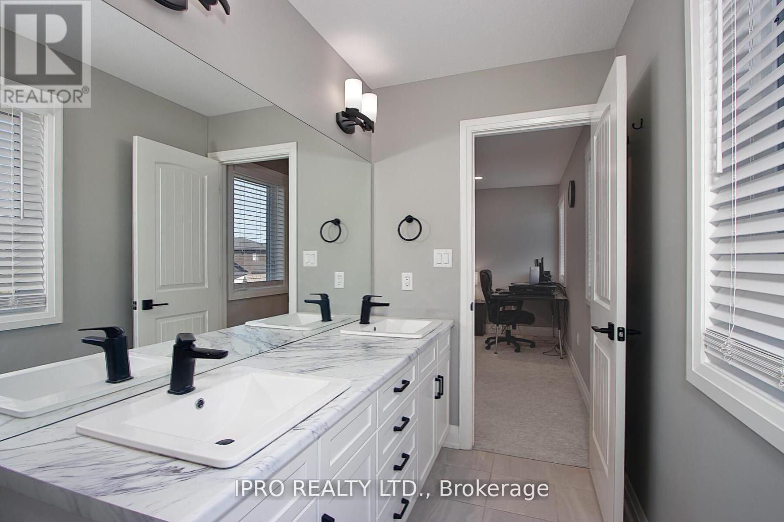 26 Nicholson Street, Lucan Biddulph, Ontario  N0M 2J0 - Photo 22 - X12089661