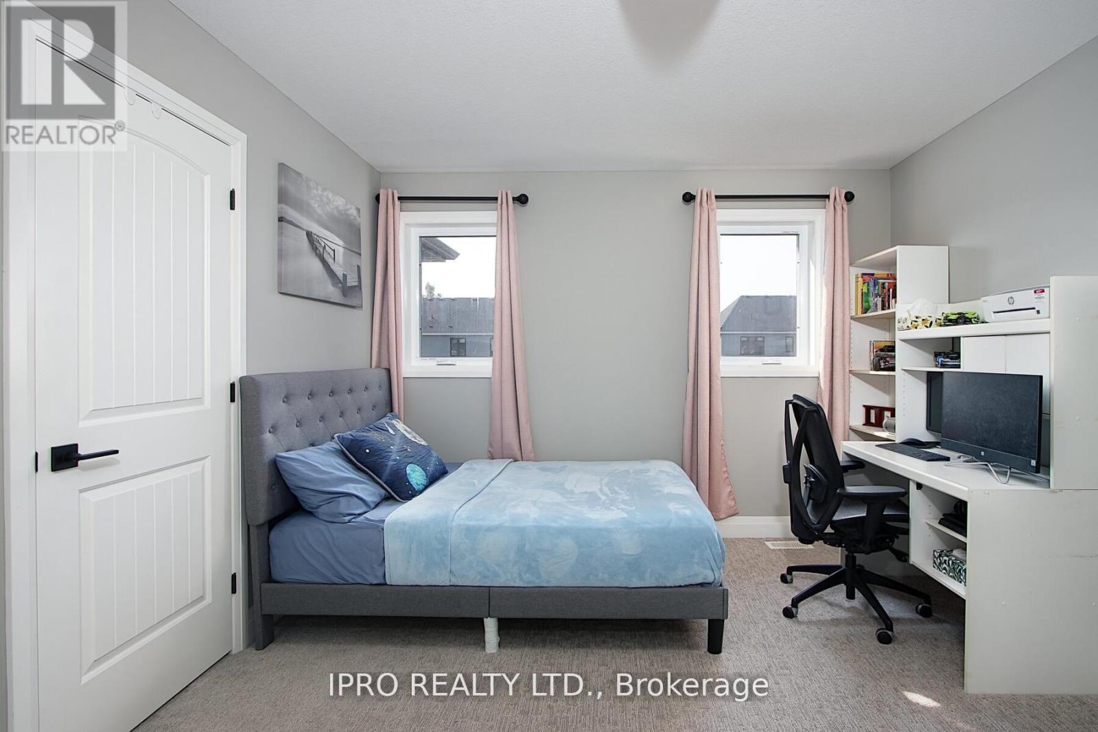 26 Nicholson Street, Lucan Biddulph, Ontario  N0M 2J0 - Photo 25 - X12089661