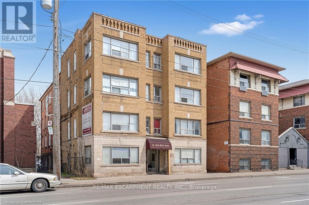 Property at 709 MAIN STREET E image 1