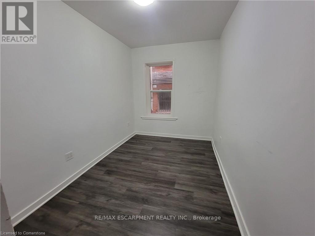 709 Main Street E, Hamilton, Ontario  L8M 1K8 - Photo 14 - X12089806