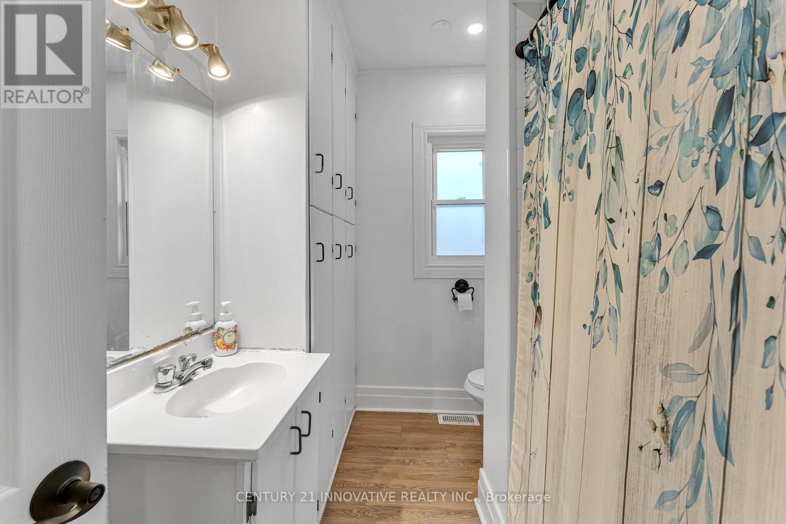 39 Delena Avenue N, Hamilton, Ontario  L8H 6B5 - Photo 13 - X12089865