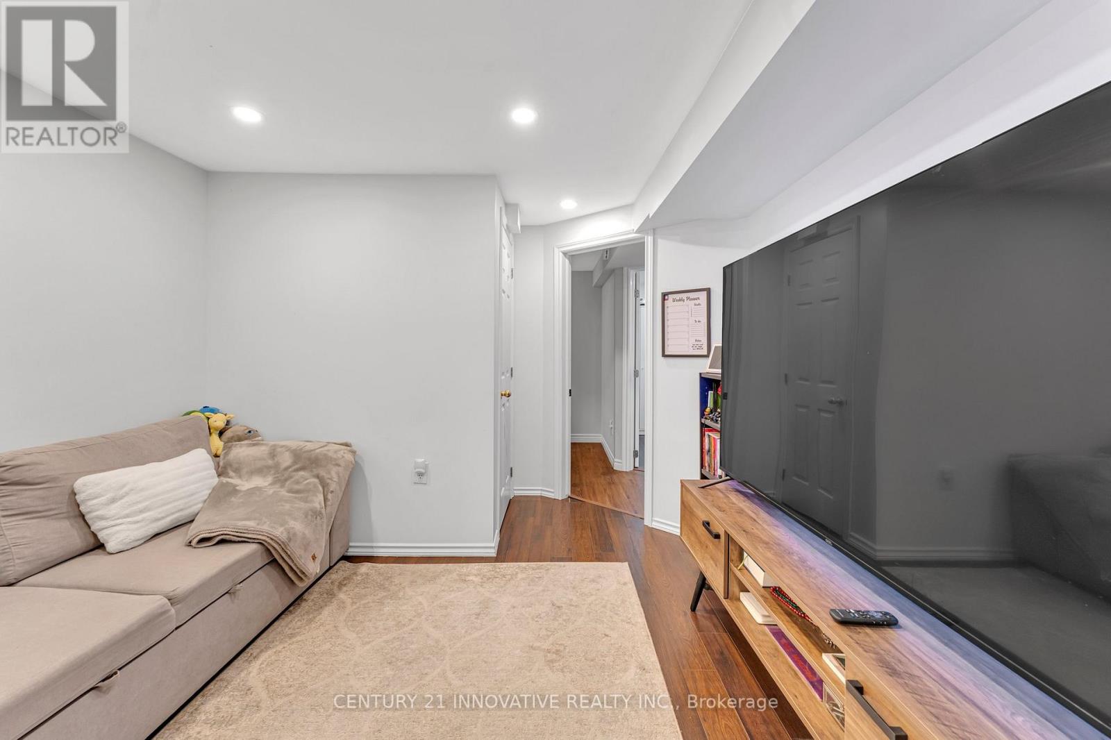 39 Delena Avenue N, Hamilton, Ontario  L8H 6B5 - Photo 19 - X12089865