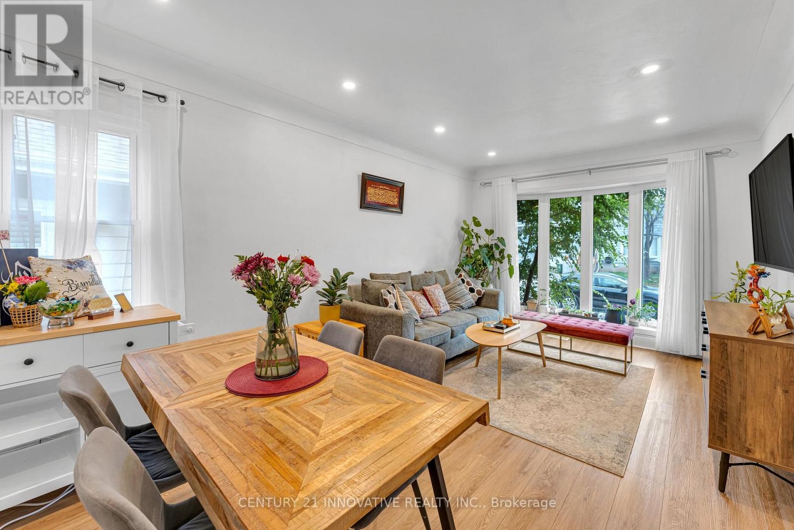 39 Delena Avenue N, Hamilton, Ontario  L8H 6B5 - Photo 6 - X12089865