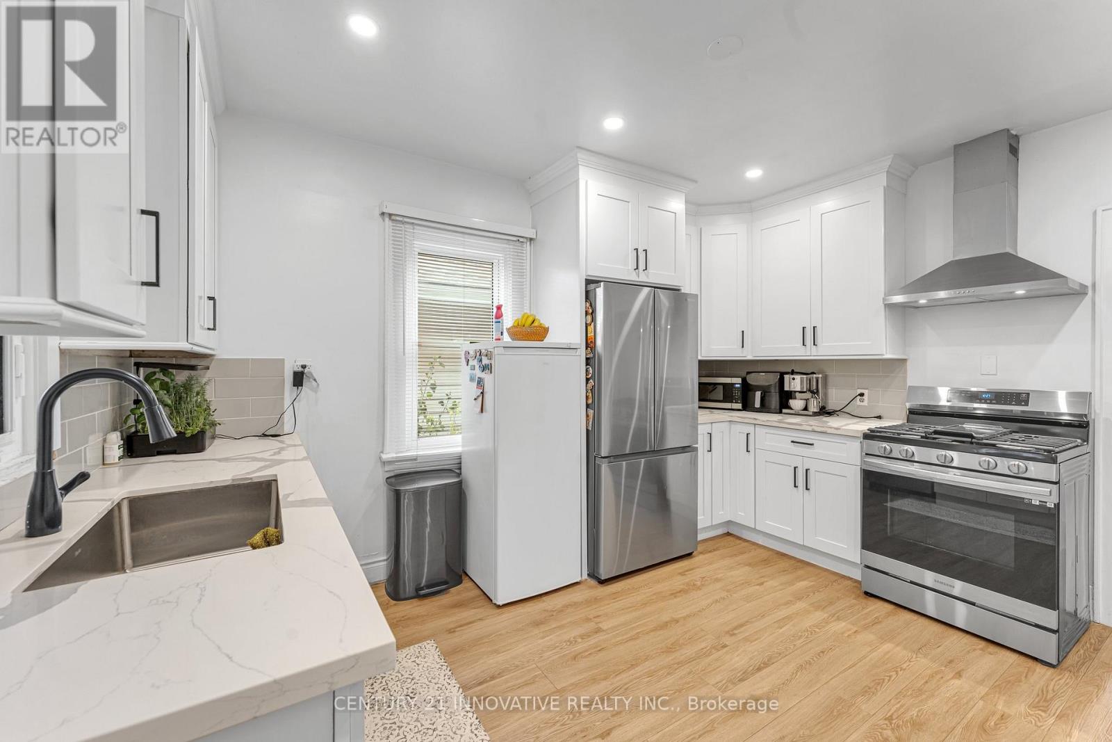 39 Delena Avenue N, Hamilton, Ontario  L8H 6B5 - Photo 9 - X12089865