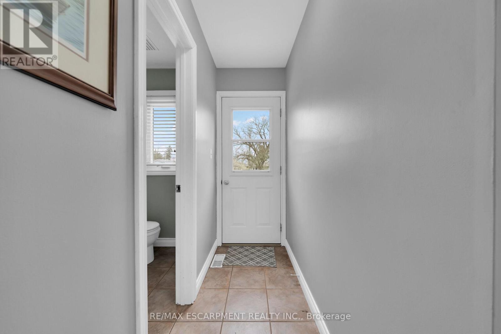44 Ottawa Street S, Haldimand, Ontario  N0A 1E0 - Photo 17 - X12090290