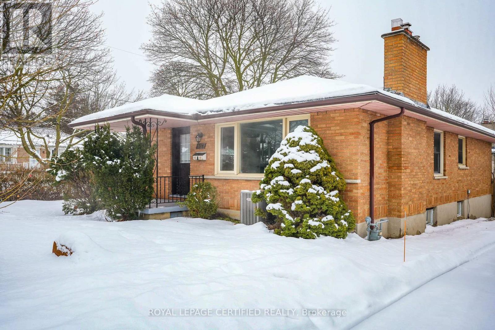 637 Ross Street, London East, Ontario  N5Y 3V8 - Photo 2 - X12090470
