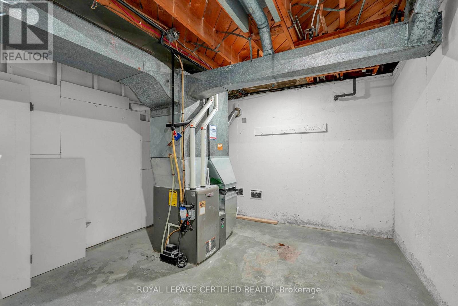637 Ross Street, London East, Ontario  N5Y 3V8 - Photo 33 - X12090470