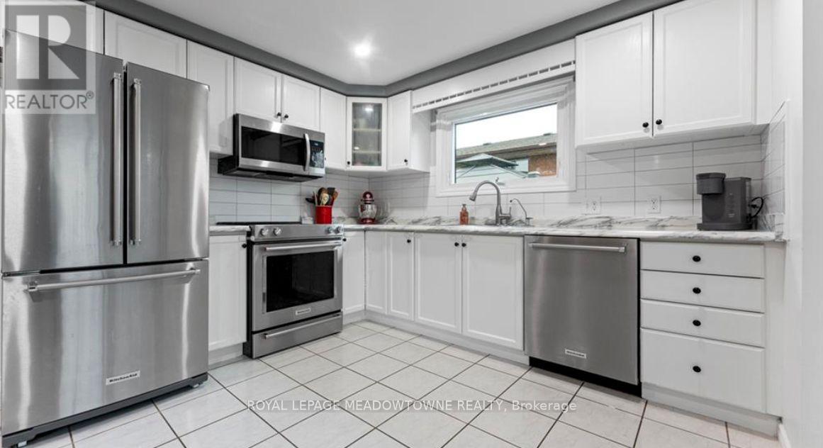 47 Ruffian Road, Brantford, Ontario  N3P 1R5 - Photo 6 - X12090557