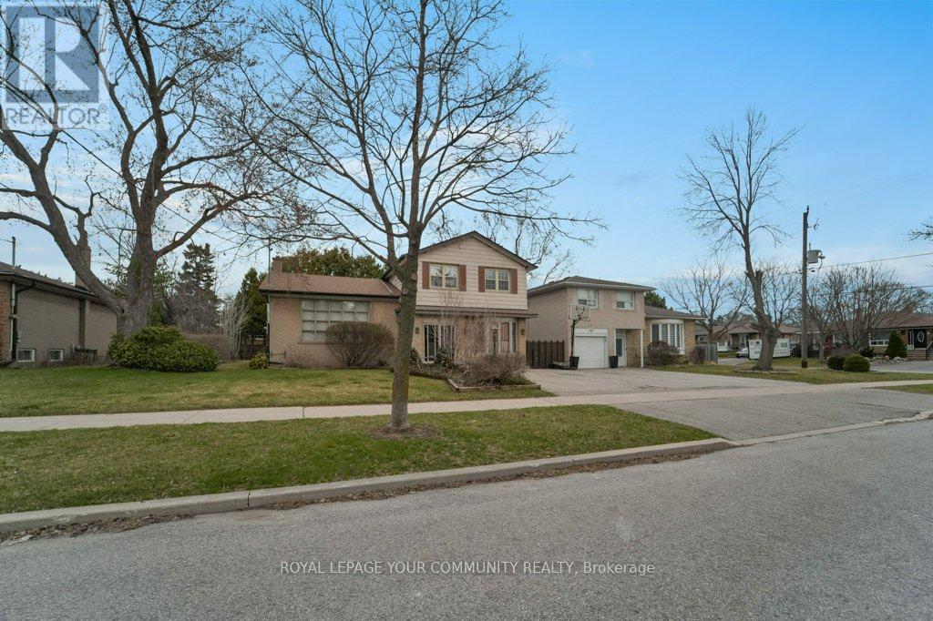 Property at 4 SKELMORE CRESCENT image 2
