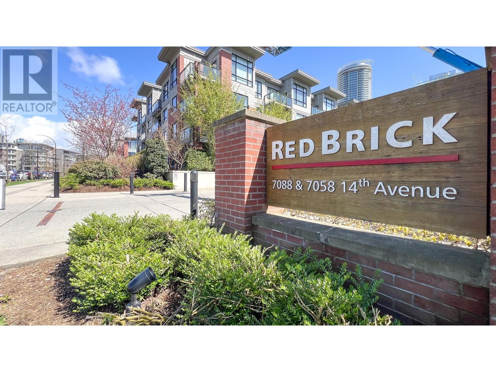 331 7088 14TH AVENUE, Burnaby, British Columbia