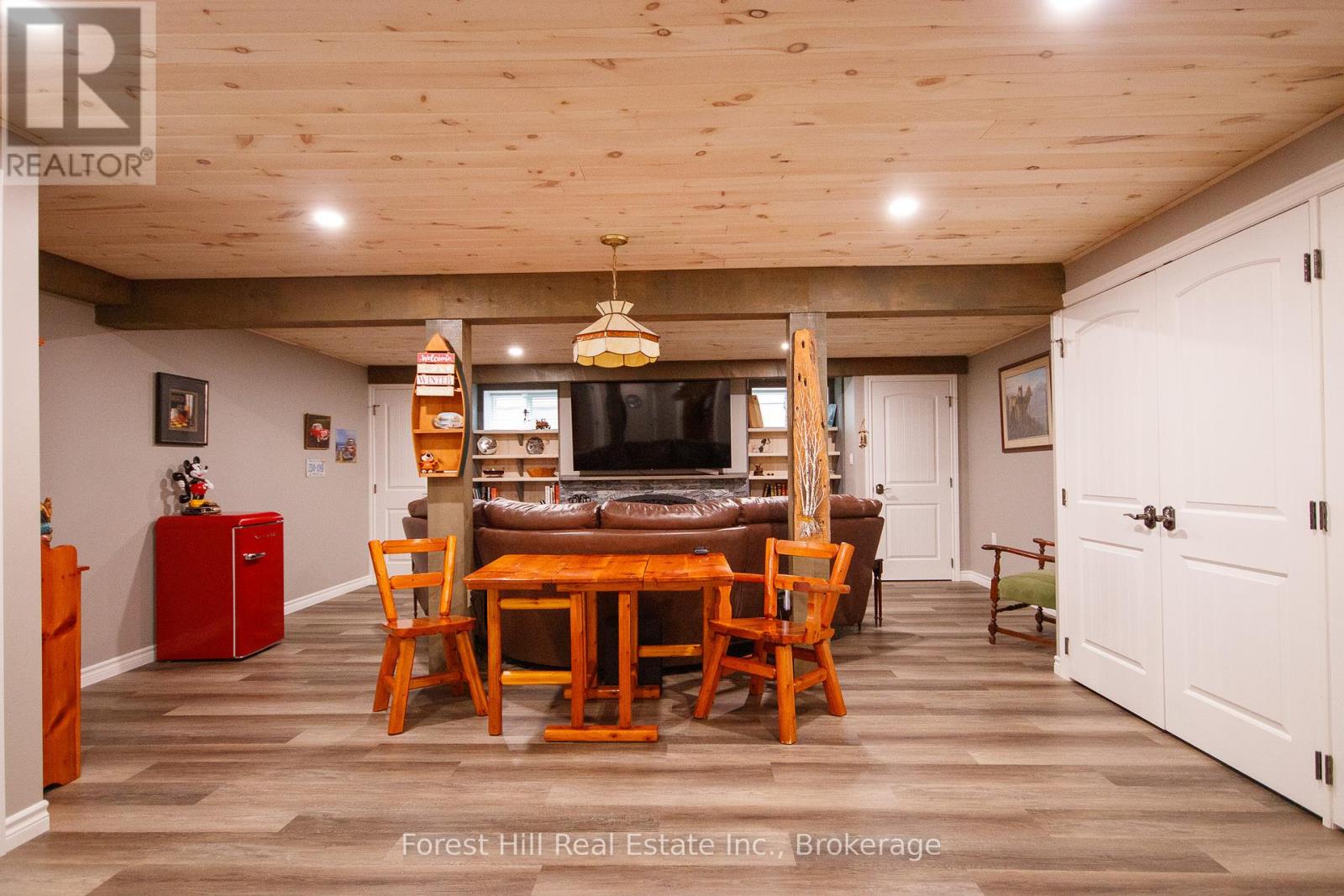 144 Pineridge Gate, Gravenhurst, Ontario  P1P 1Z1 - Photo 17 - X12071138