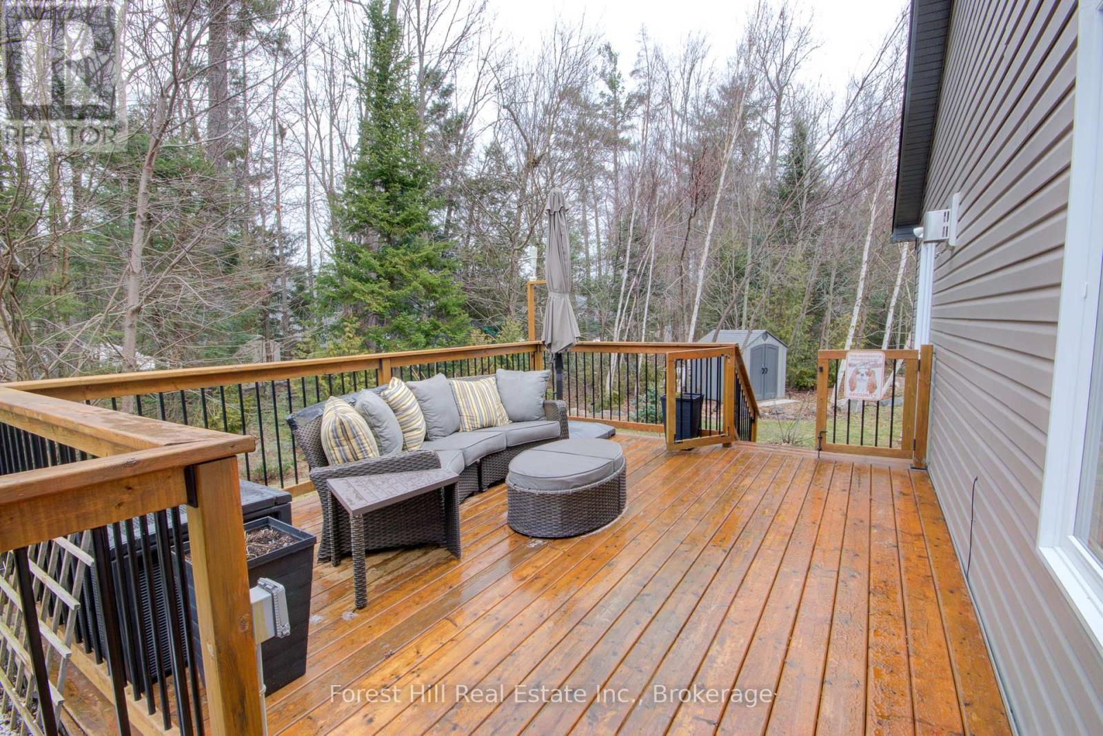 144 Pineridge Gate, Gravenhurst, Ontario  P1P 1Z1 - Photo 25 - X12071138