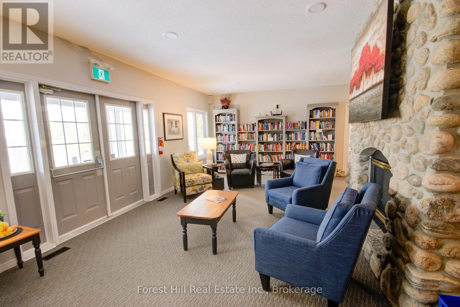 144 Pineridge Gate, Gravenhurst, Ontario  P1P 1Z1 - Photo 35 - X12071138