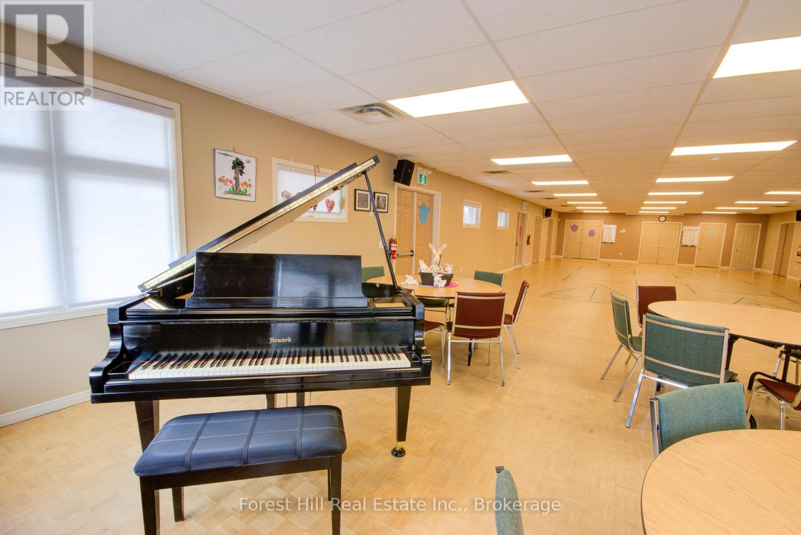 144 Pineridge Gate, Gravenhurst, Ontario  P1P 1Z1 - Photo 38 - X12071138