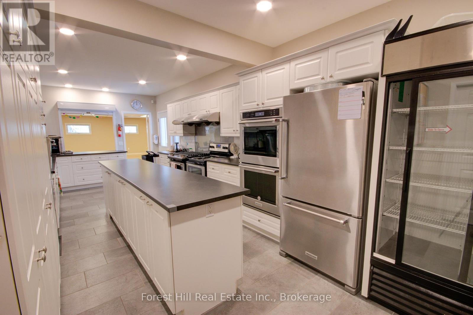 144 Pineridge Gate, Gravenhurst, Ontario  P1P 1Z1 - Photo 44 - X12071138