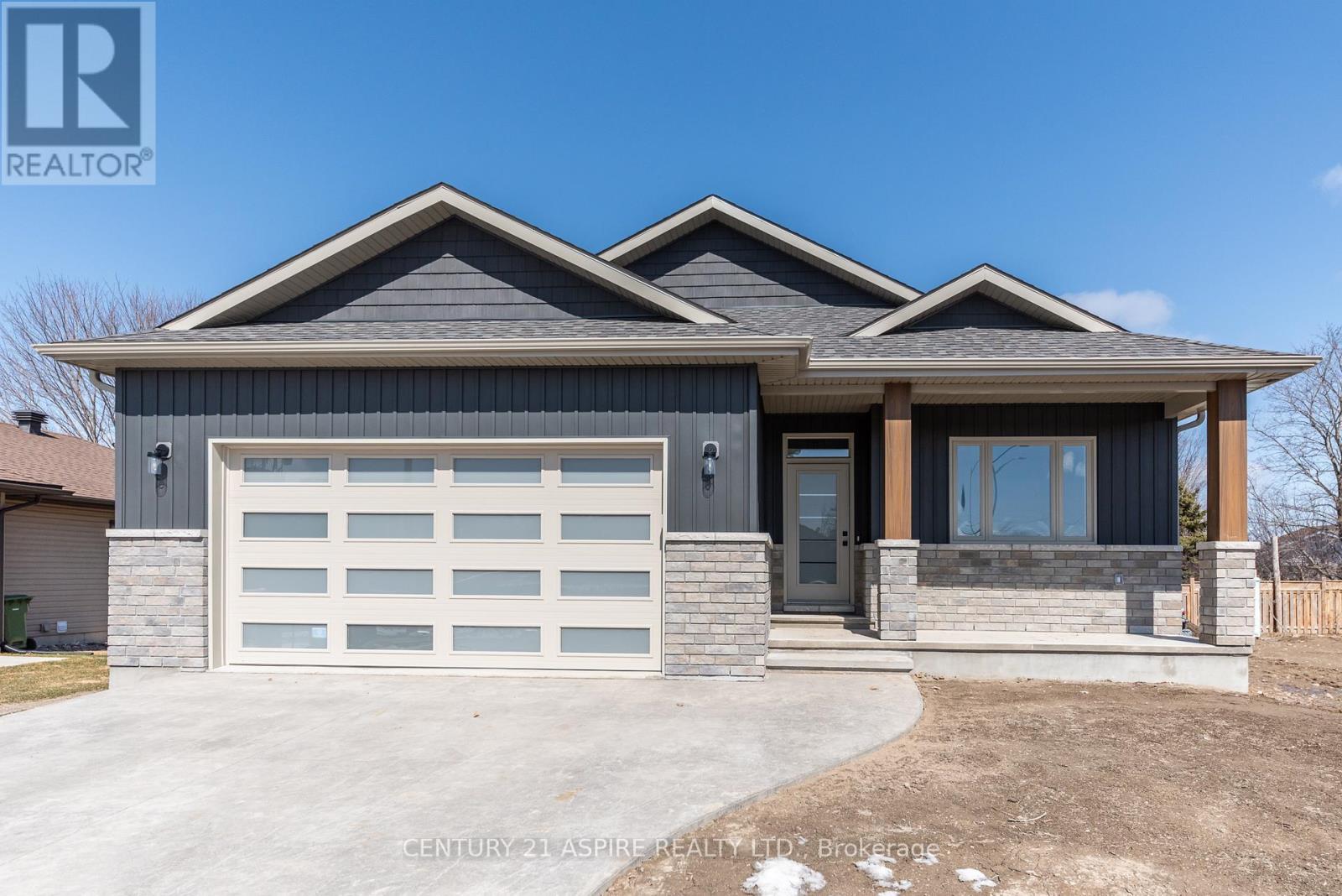 389 PATRICIA AVENUE, Pembroke, Ontario