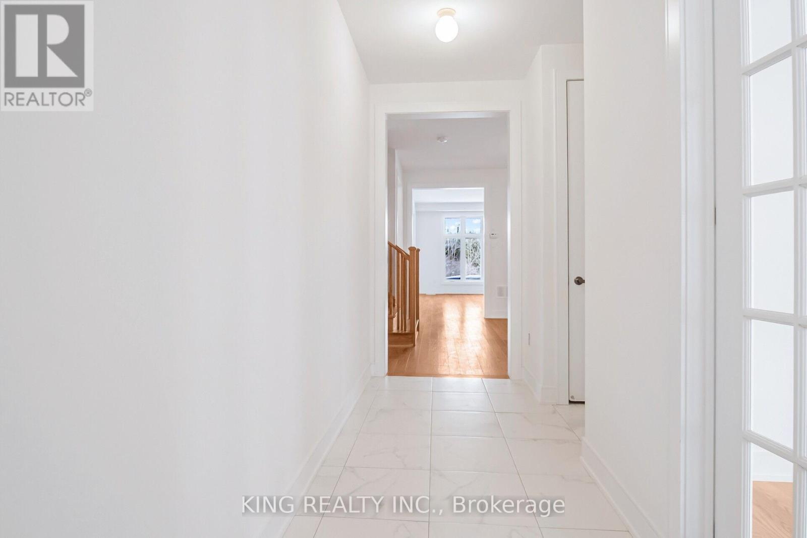 79 Big Canoe Drive, Georgina, Ontario  L0E 1R0 - Photo 6 - N12090695