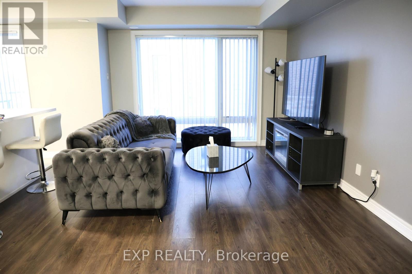132 - 2 Dunsheath Way, Markham, Ontario  L6B 1N3 - Photo 4 - N12090711