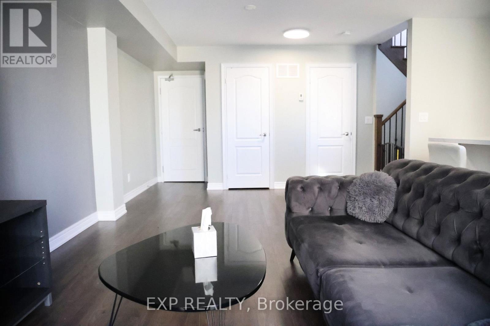 132 - 2 Dunsheath Way, Markham, Ontario  L6B 1N3 - Photo 5 - N12090711