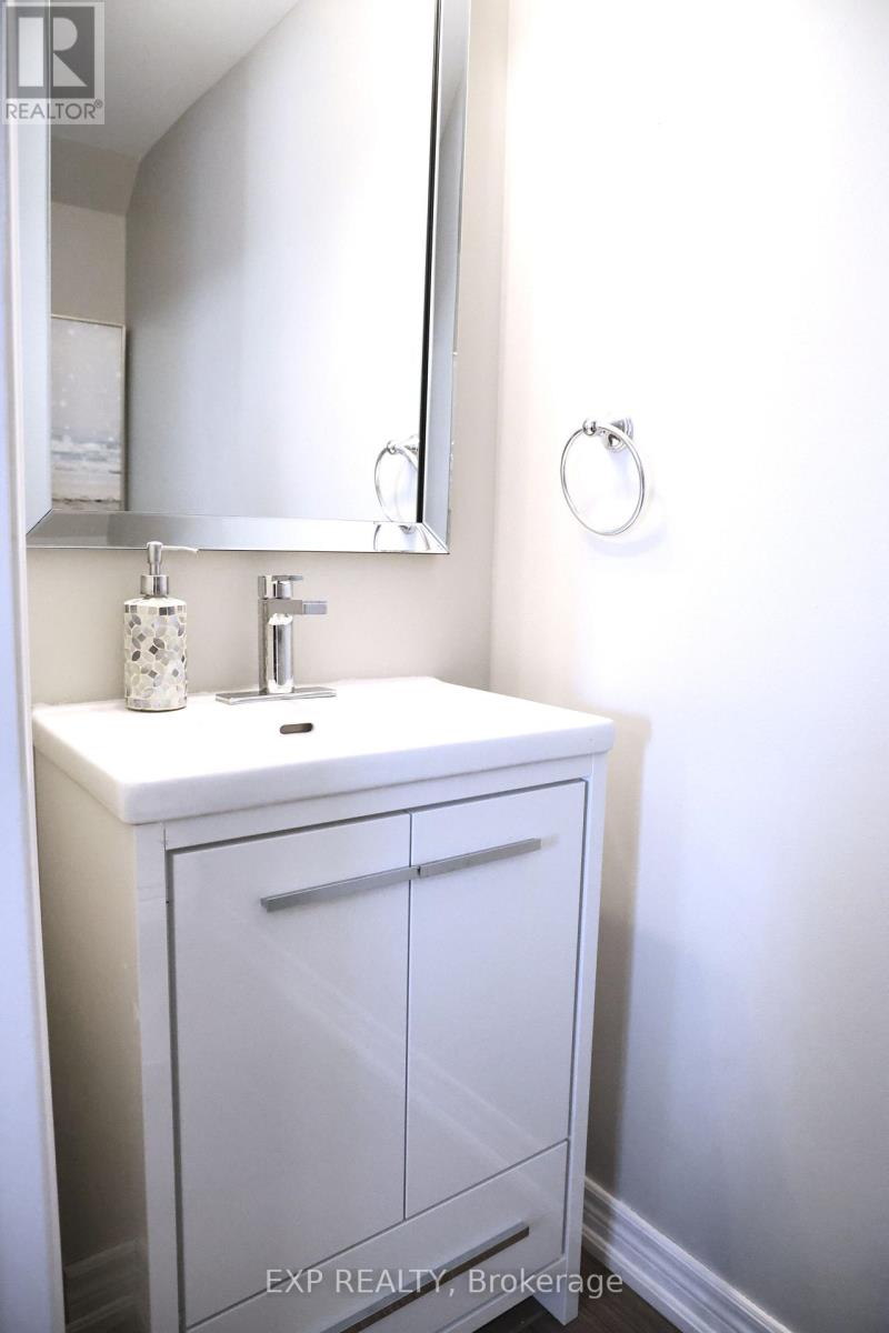 132 - 2 Dunsheath Way, Markham, Ontario  L6B 1N3 - Photo 7 - N12090711