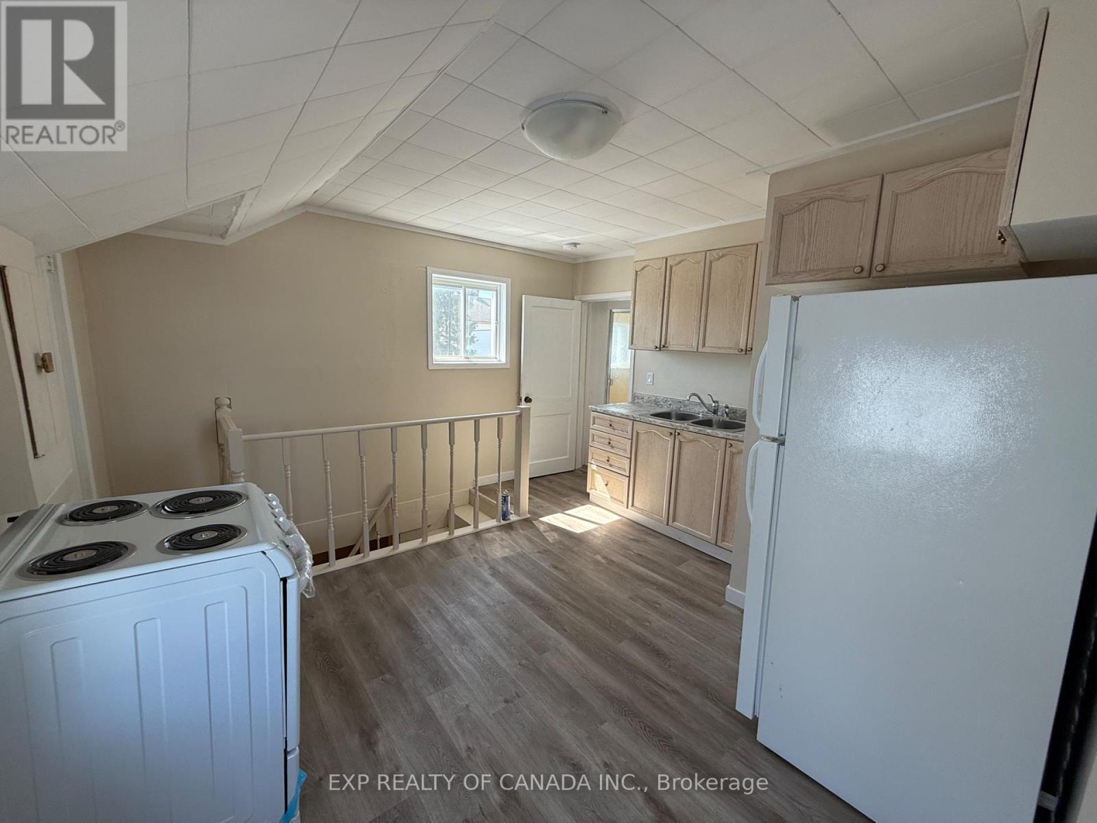 Property at 35 TAYLOR AVENUE image 4