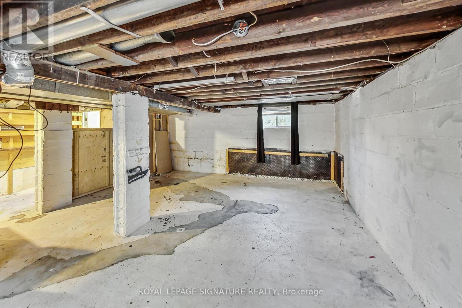 1383 Cannon Street E, Hamilton, Ontario  L8H 1W2 - Photo 21 - X12090703