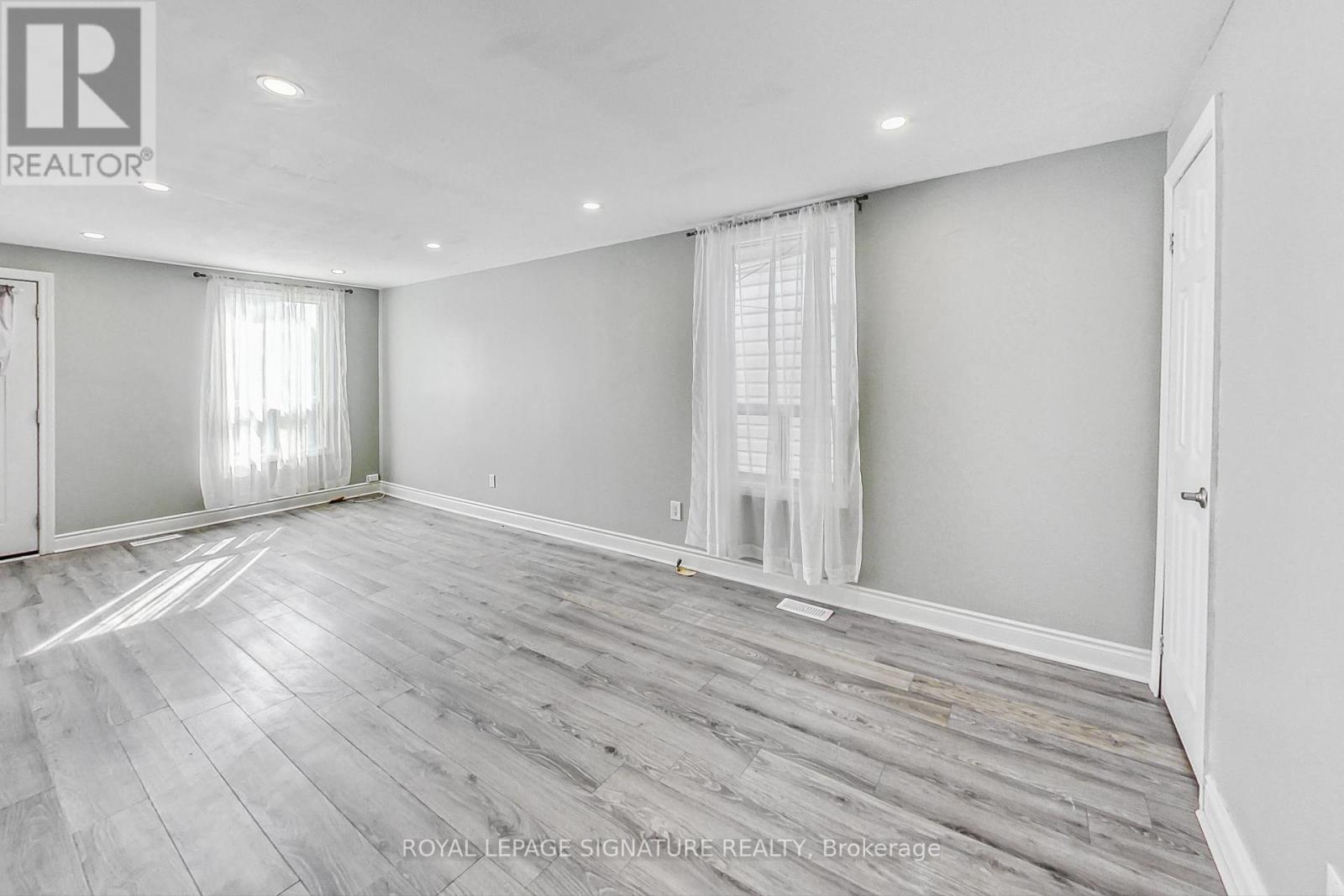 1383 Cannon Street E, Hamilton, Ontario  L8H 1W2 - Photo 8 - X12090703