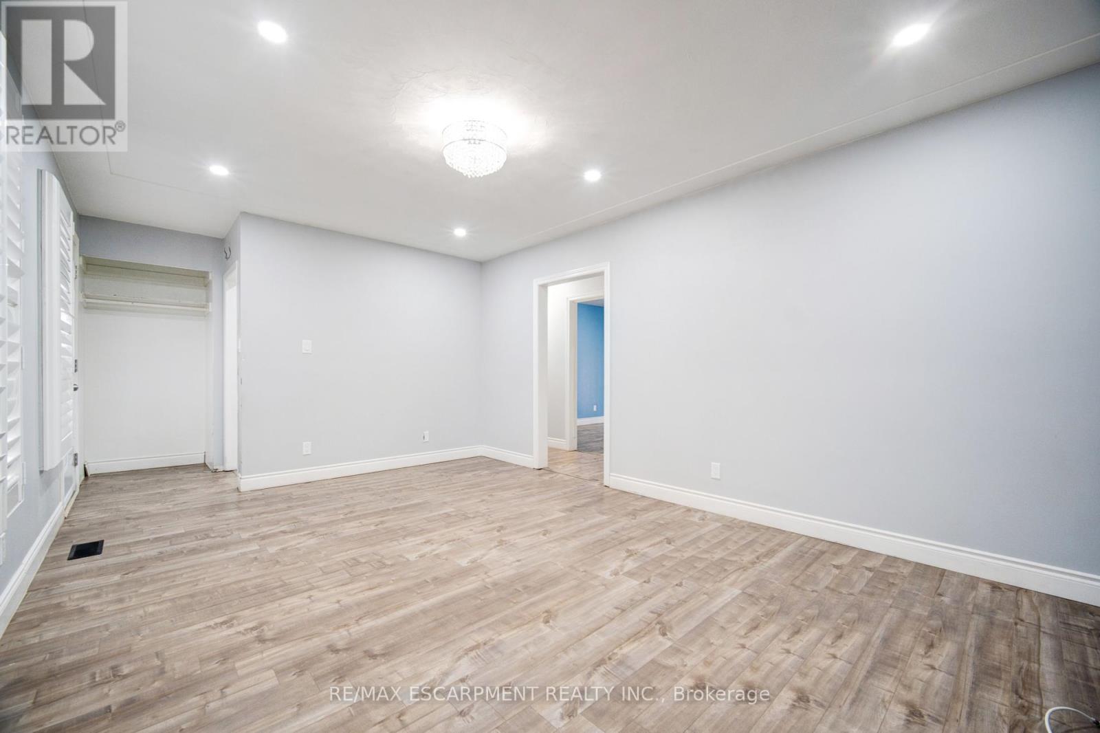 51 Rouse Avenue, Cambridge, Ontario  N1R 4M6 - Photo 10 - X12090706