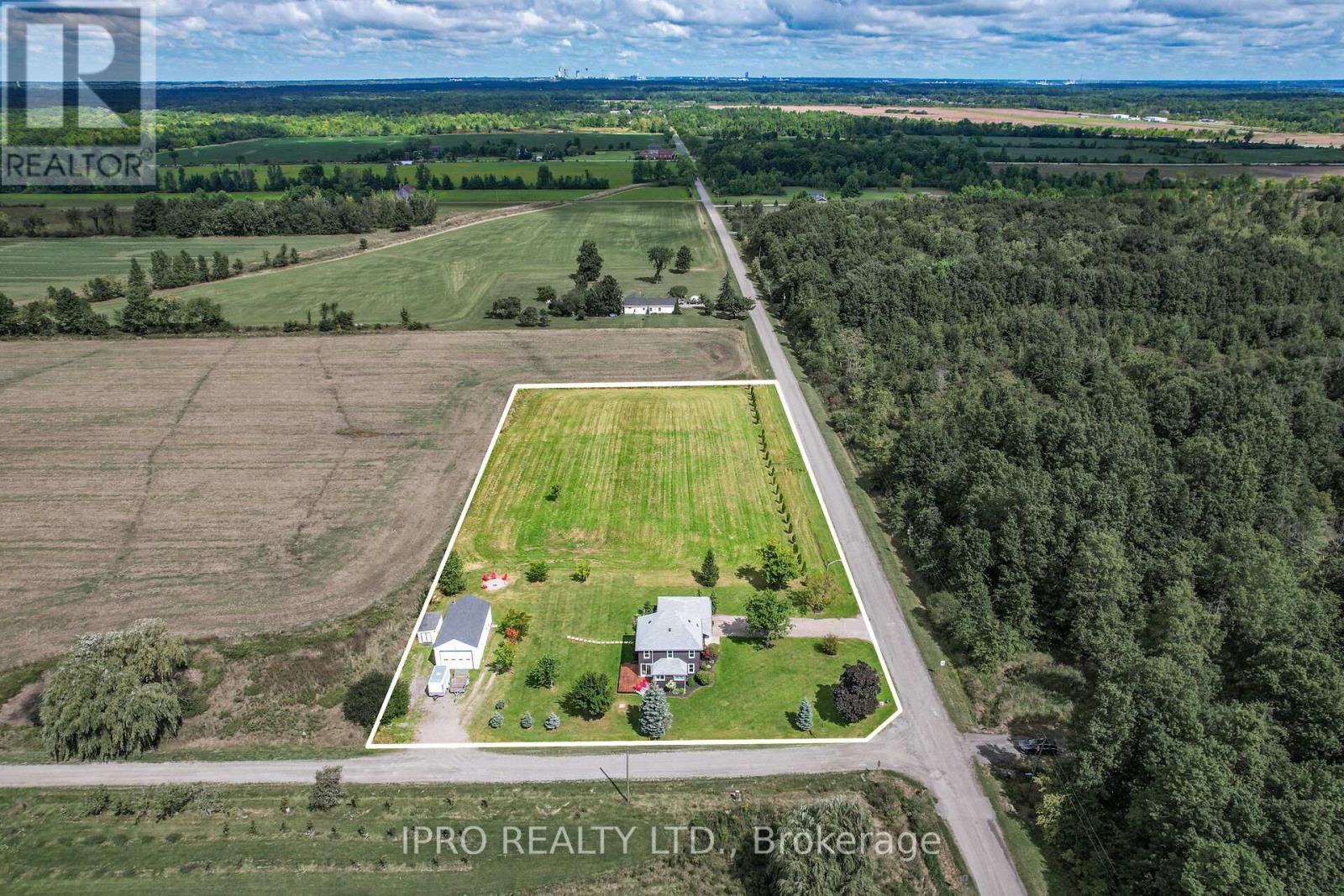 13717 Ort Road, Niagara Falls (Lyons Creek), Ontario  L2E 6S6 - Photo 2 - X12090719