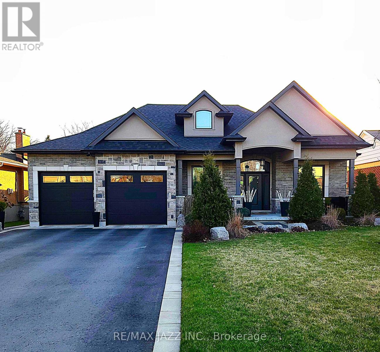 Property at 714 BESSBOROUGH DRIVE image 2