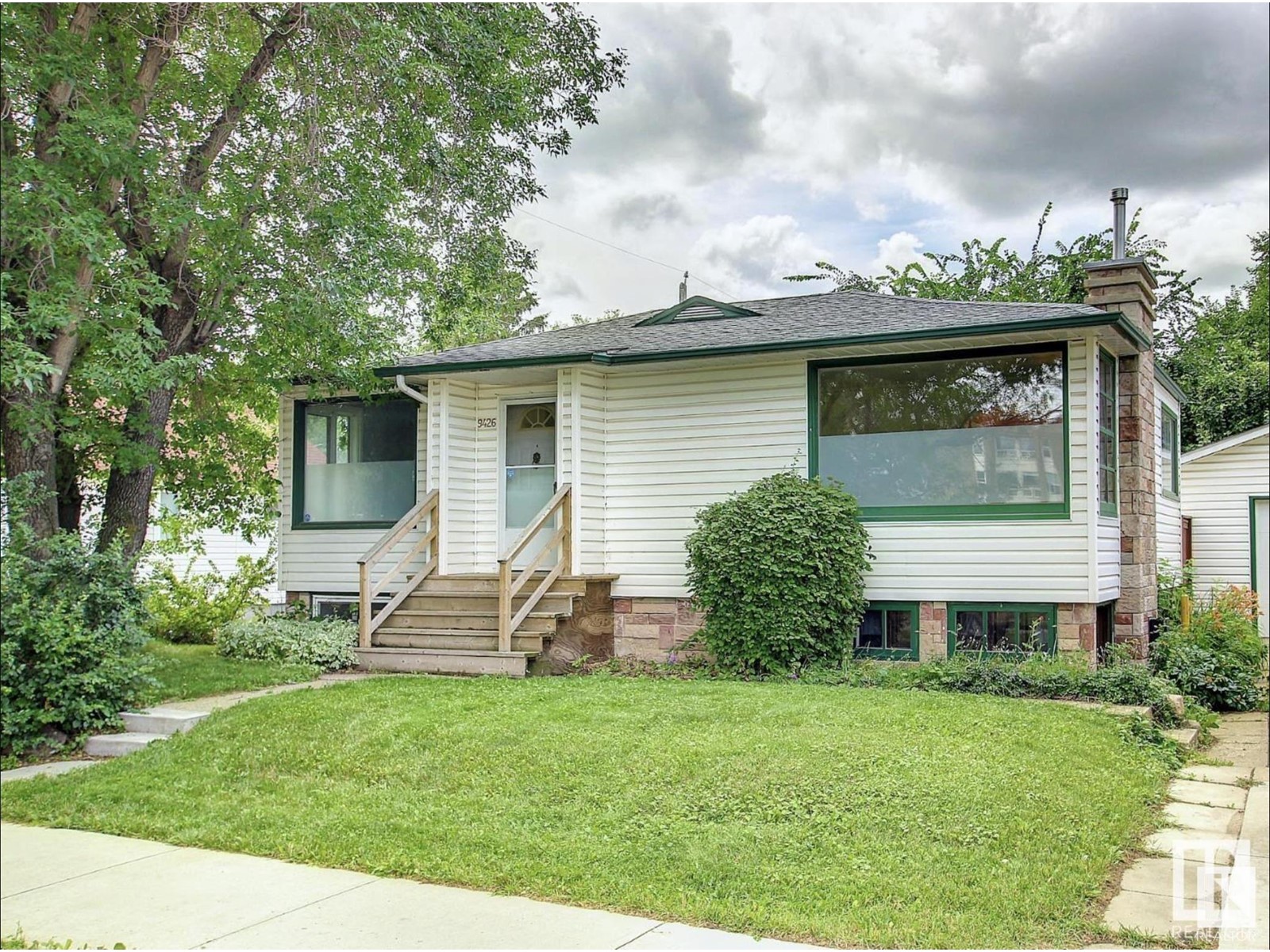 Property at 9426 95 Street NW image 1
