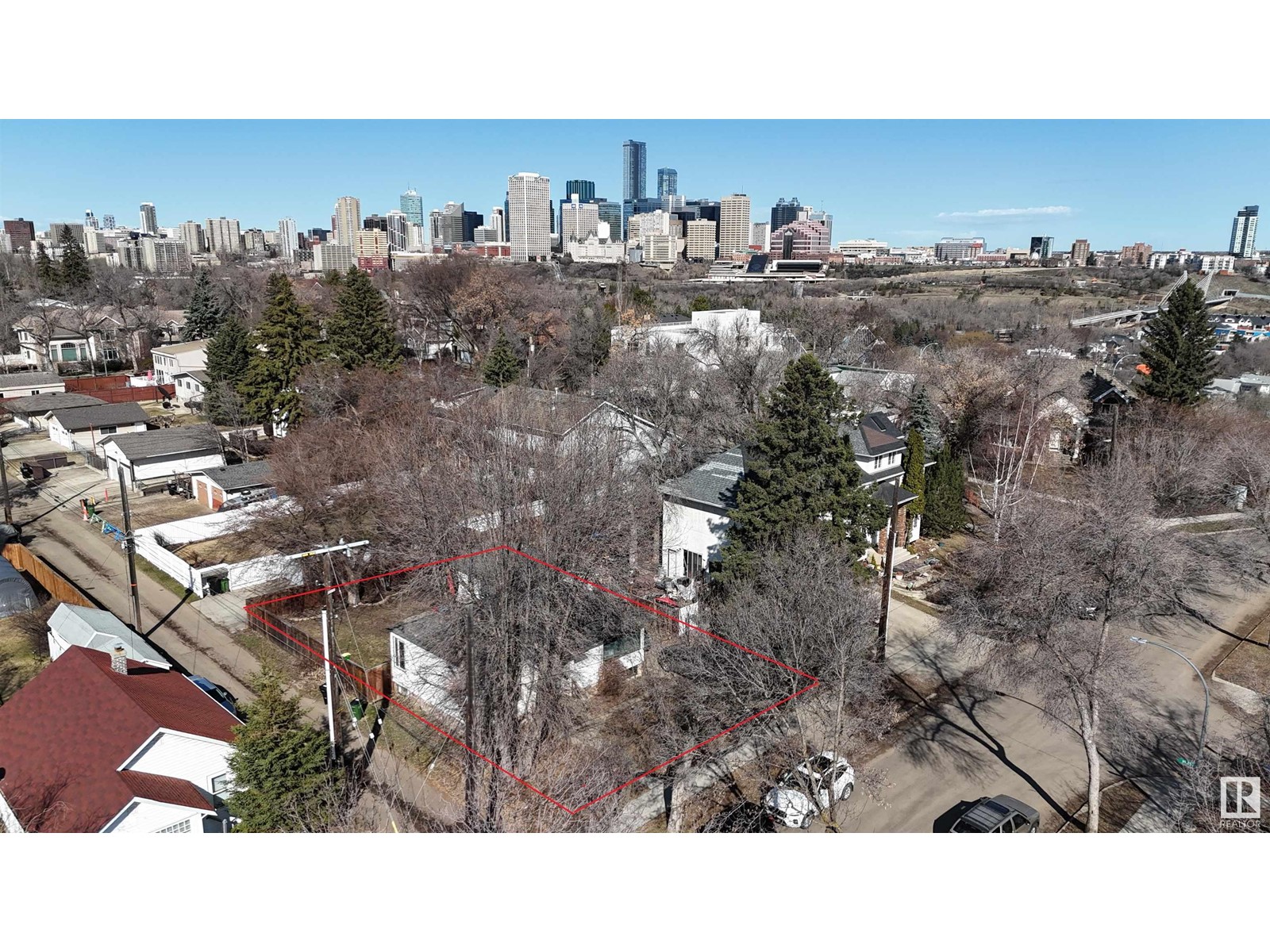 Property at 9426 95 Street NW image 3