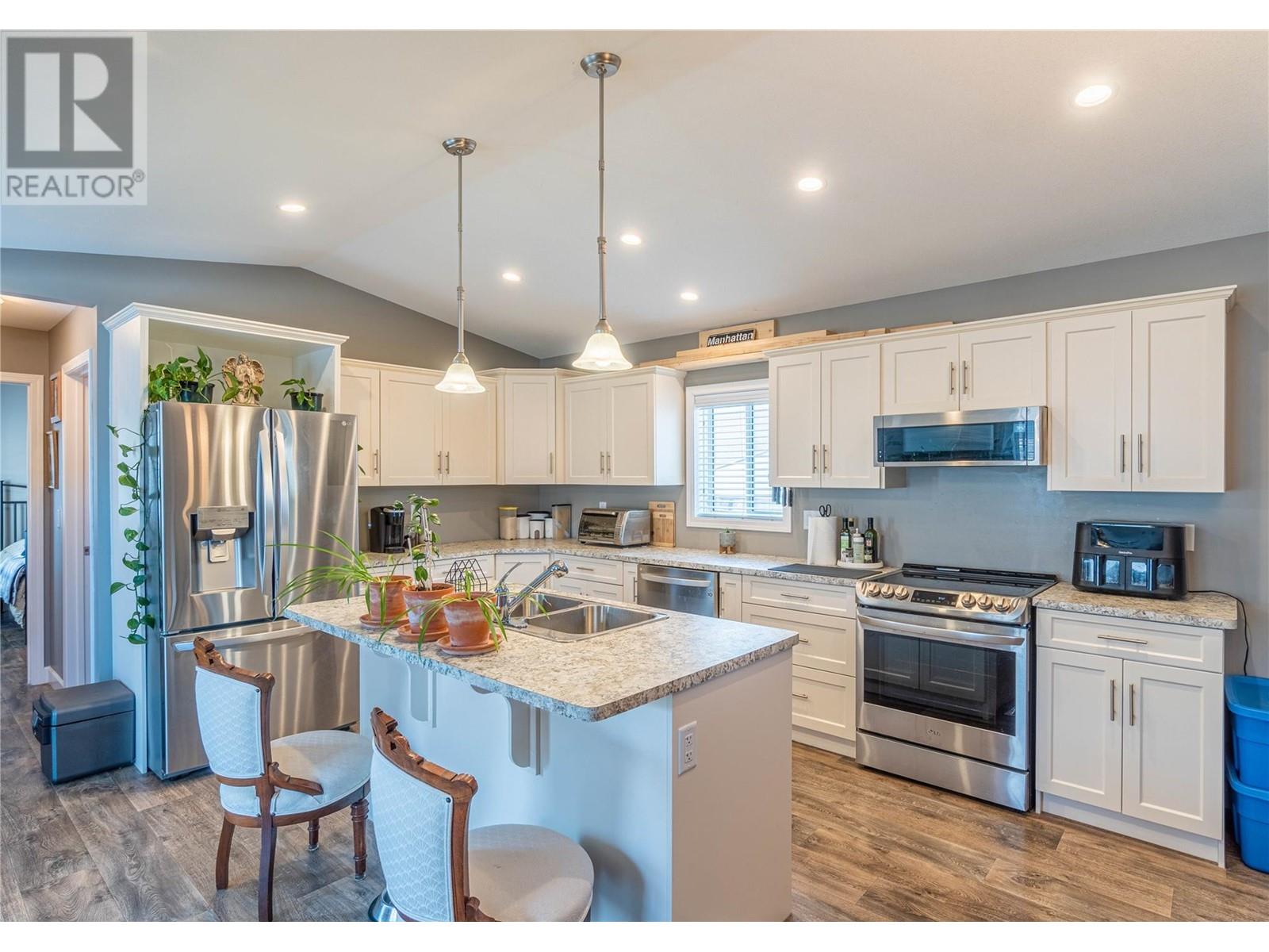 7805 Dallas Drive Unit# 46, Kamloops, British Columbia  V2C 0E5 - Photo 6 - 10343423