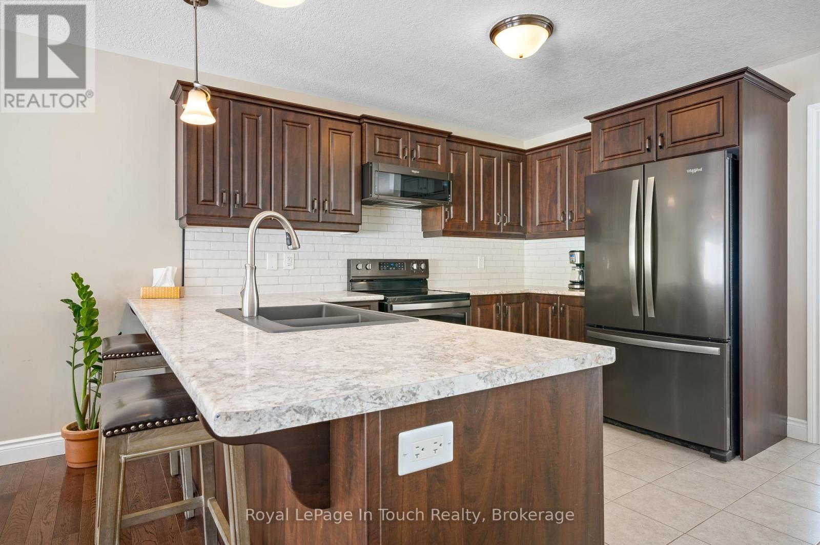 15 Ralph Dalton Boulevard, Tay, Ontario  L0K 2A0 - Photo 7 - S11994526