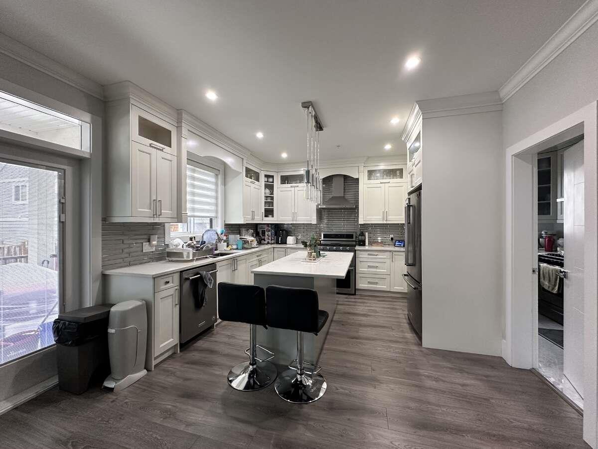 Property at 8394 MCTAGGART STREET image 2