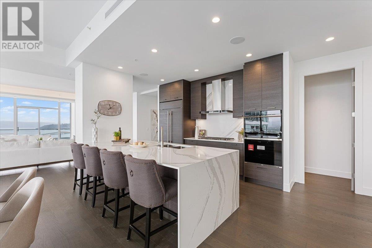 1181 Sunset Drive Unit# 2701, Kelowna, British Columbia