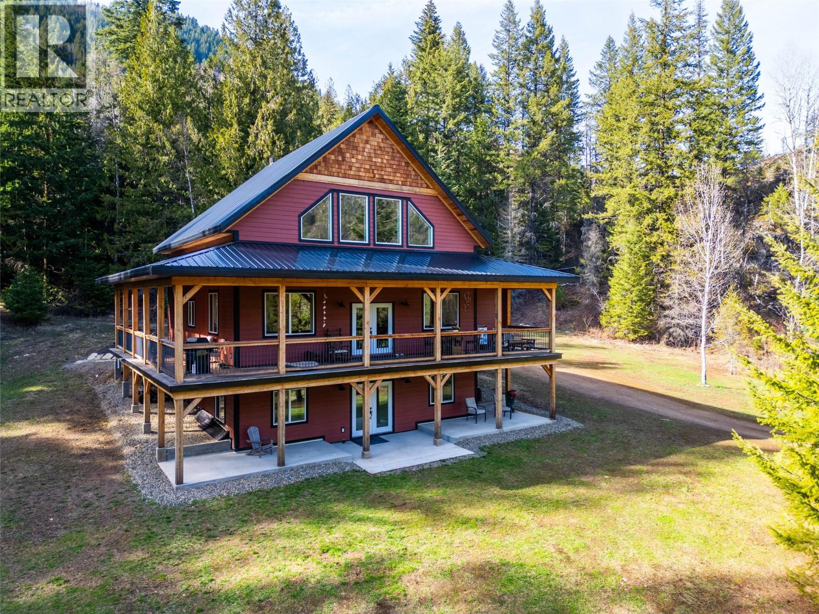 8774 6 Highway, salmo, British Columbia