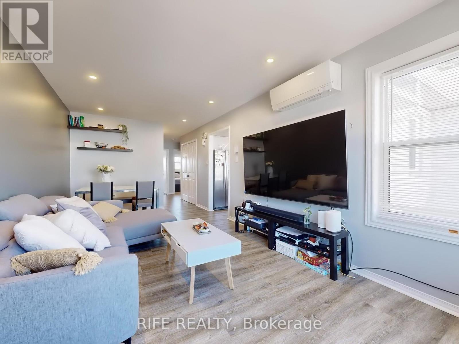 Property at 34 - 120 D'AMBROSIO DRIVE image 4