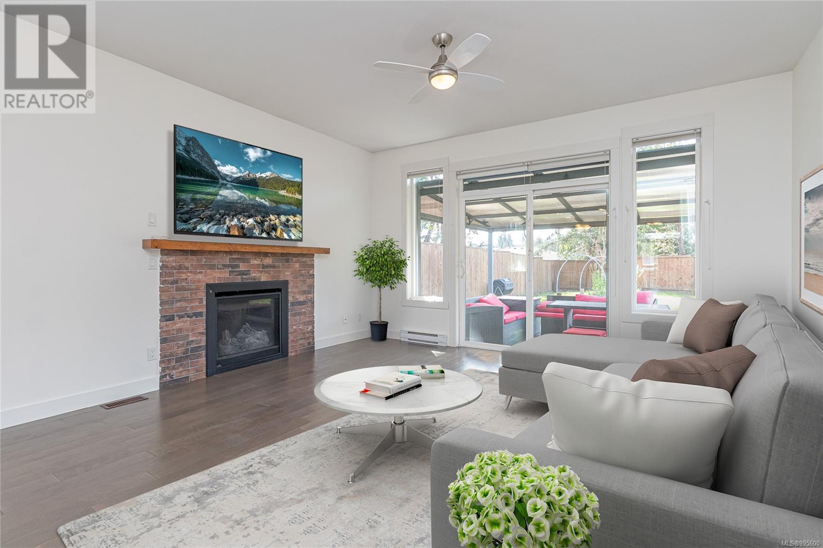 Property at 1724 Harambe Way image 5