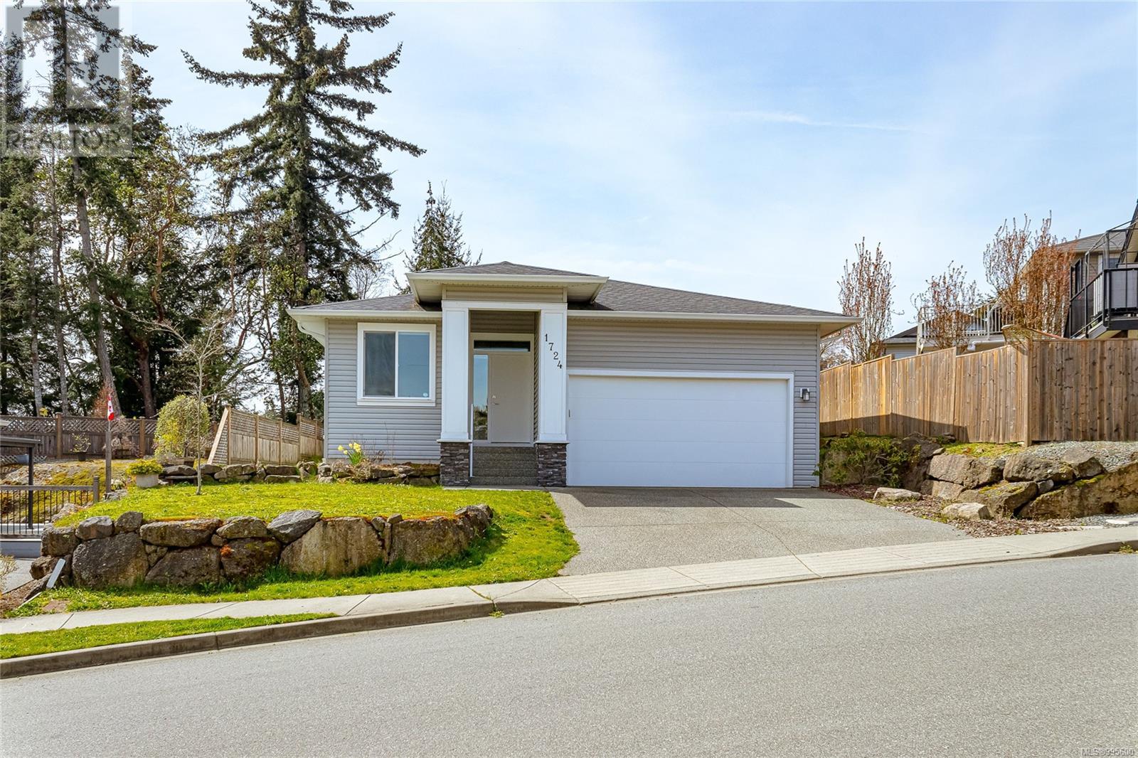 Property at 1724 Harambe Way image 1