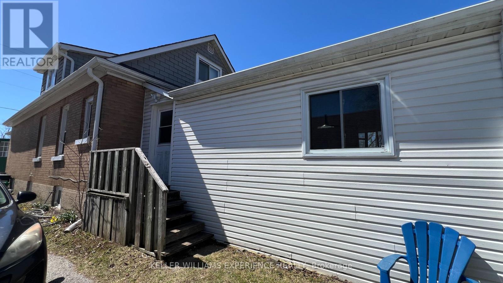 72 Campbell Avenue, Barrie, Ontario  L4N 2T4 - Photo 4 - S12090786