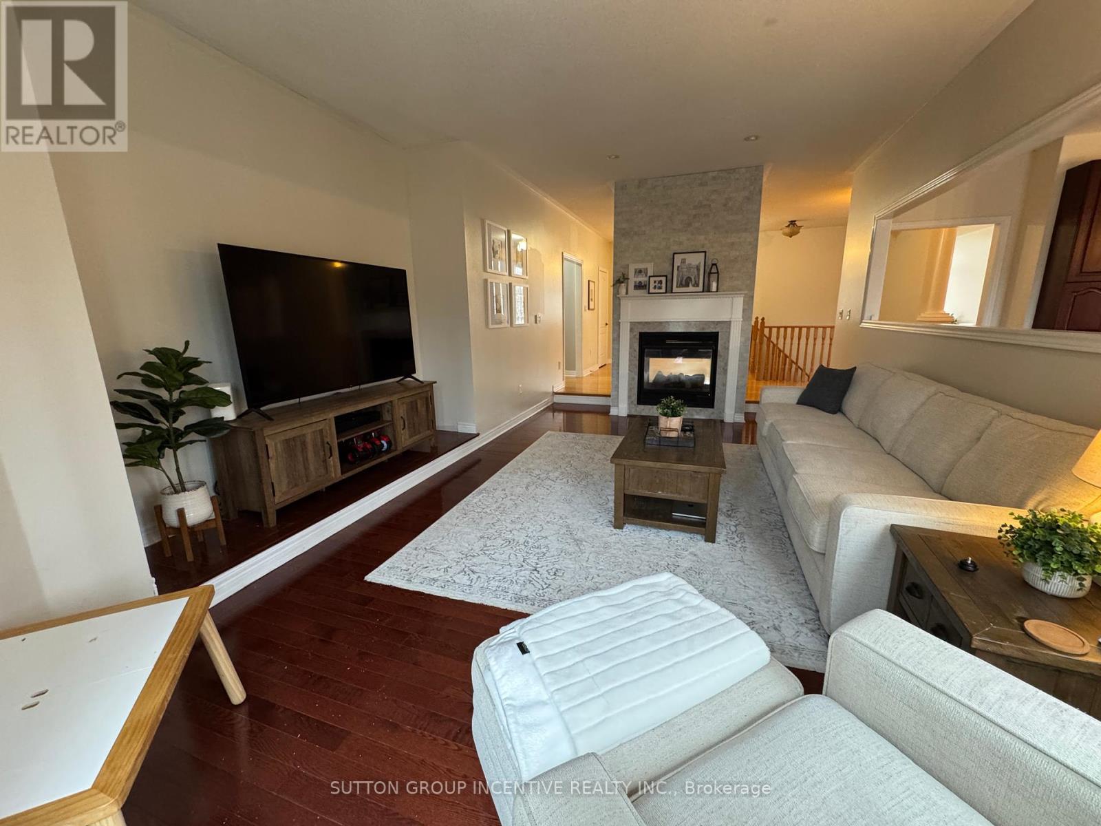 2 Camelot Square, Barrie, Ontario  L4M 0C2 - Photo 10 - S12090795