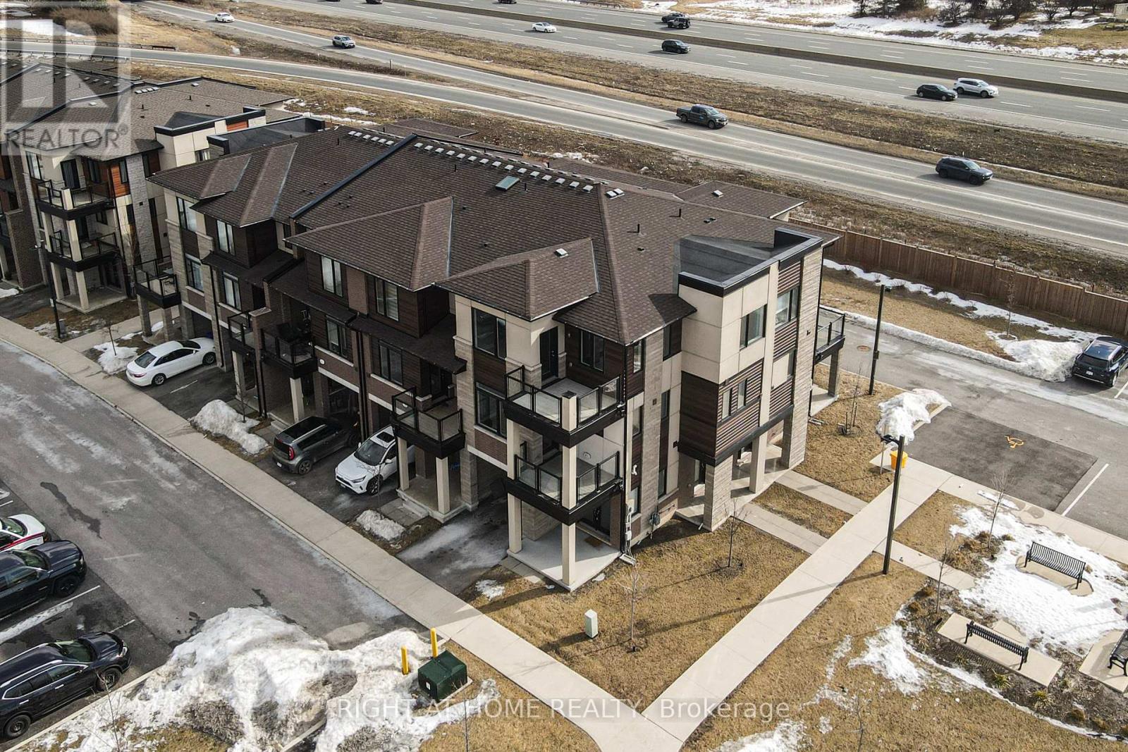 Property at 102 - 590 NORTH SERVICE ROAD image 1