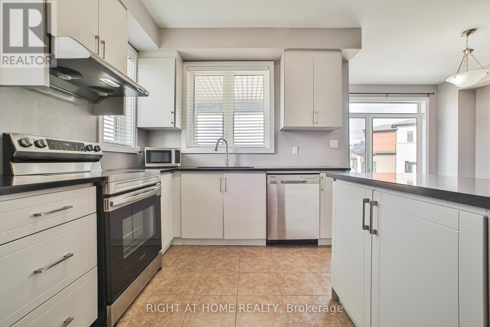 102 - 590 North Service Road, Hamilton, Ontario  L8E 0K5 - Photo 23 - X12090785