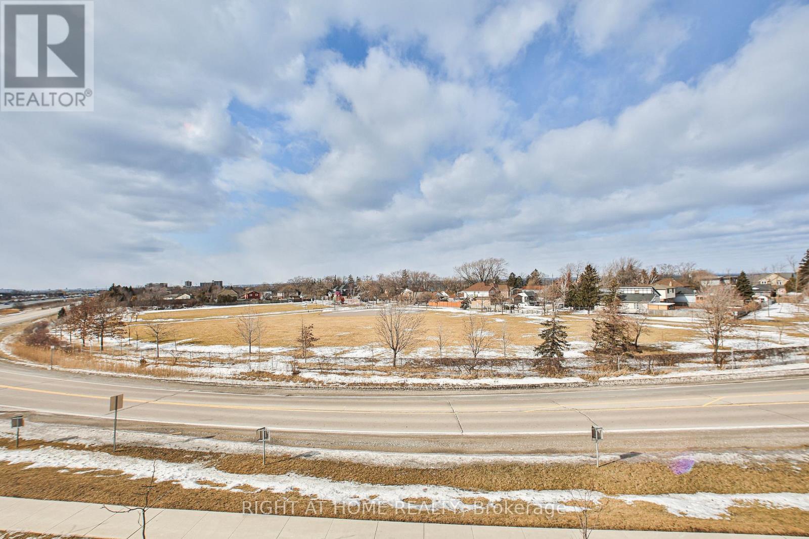 102 - 590 North Service Road, Hamilton, Ontario  L8E 0K5 - Photo 38 - X12090785