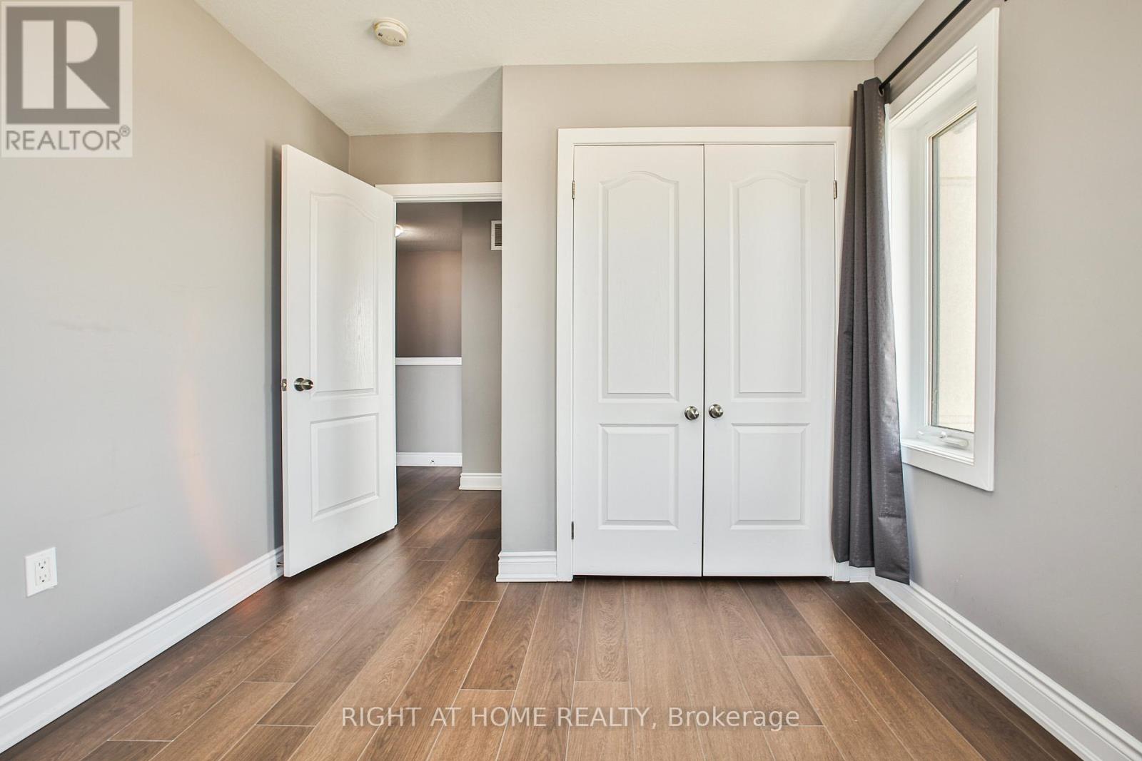 102 - 590 North Service Road, Hamilton, Ontario  L8E 0K5 - Photo 42 - X12090785