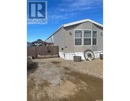 40 106 1st Avenue, Weyburn, Ca