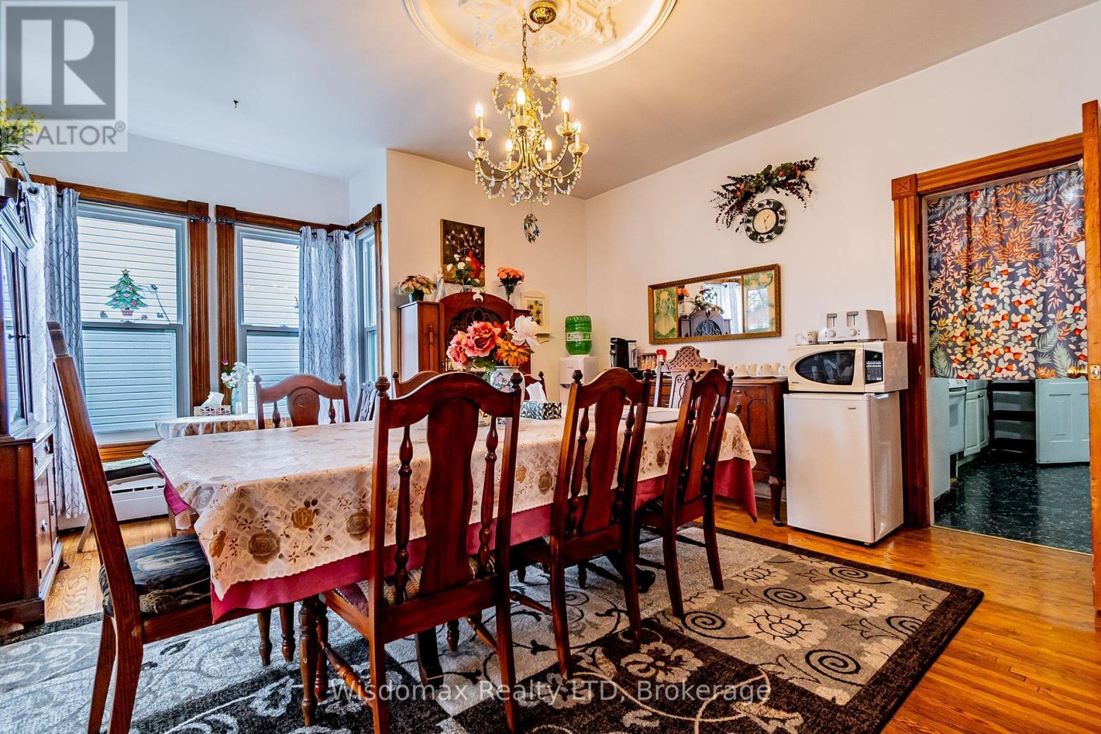 4300 Simcoe Street, Niagara Falls, Ontario  L2E 1T6 - Photo 10 - X12090816