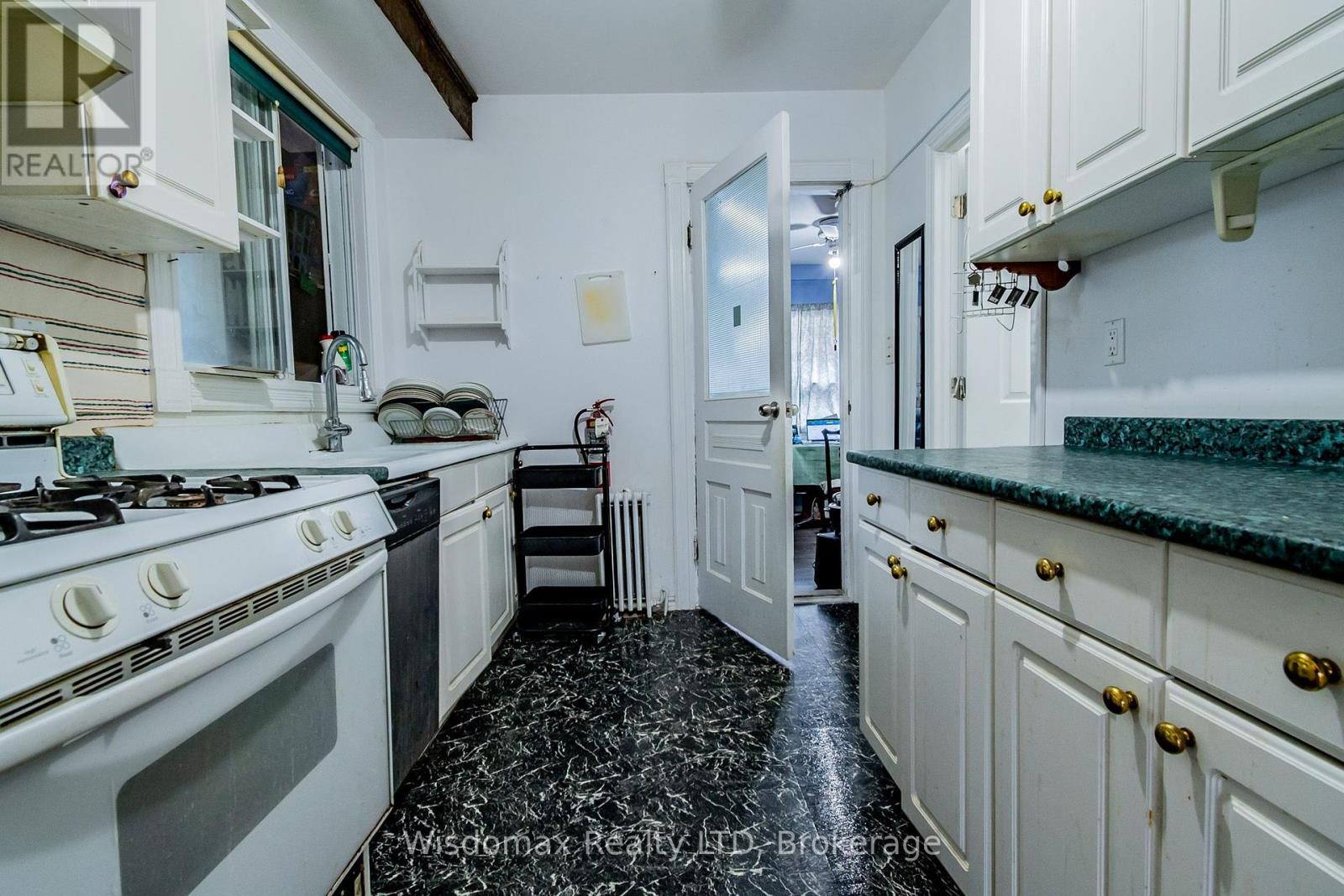 4300 Simcoe Street, Niagara Falls, Ontario  L2E 1T6 - Photo 12 - X12090816